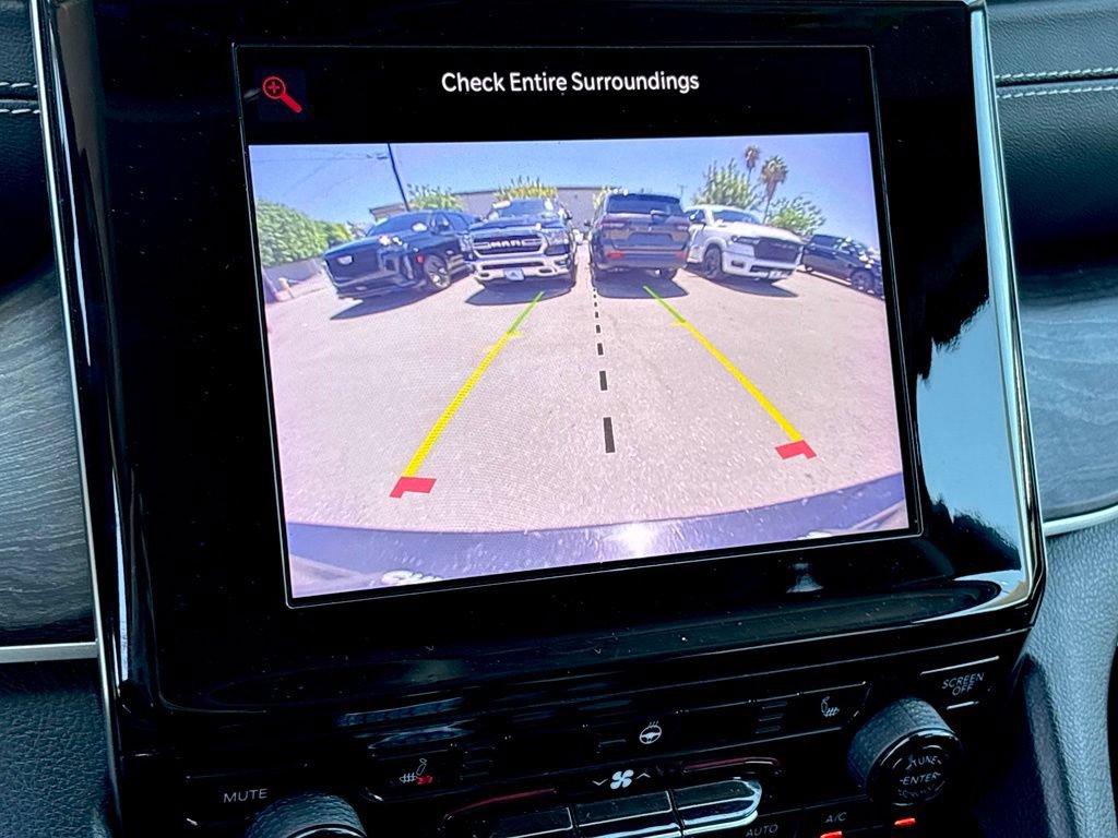 Used 2022 Jeep Grand Cherokee L Limited RWD image 26