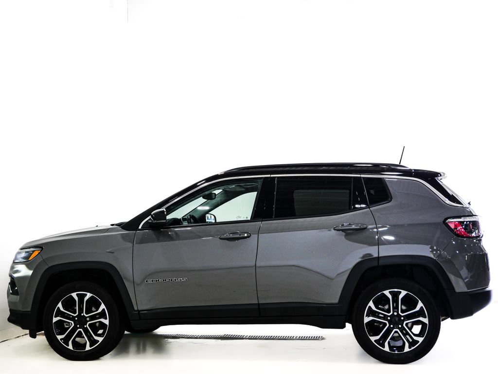 Used 2022 Jeep Compass Limited w/ Sun and Sound Group AWD/4WD image 6
