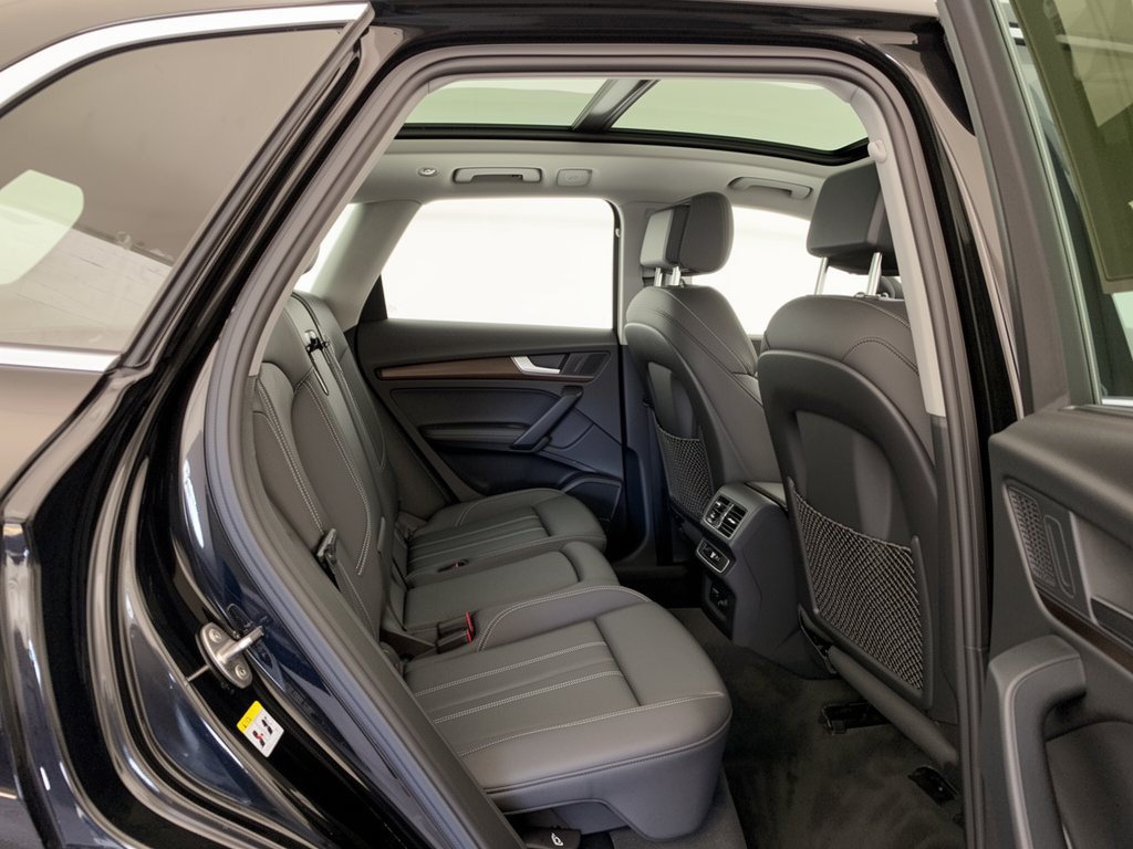 Certified 2024 Audi Q5 e Premium Plus w/ Premium Plus Package AWD/4WD image 29