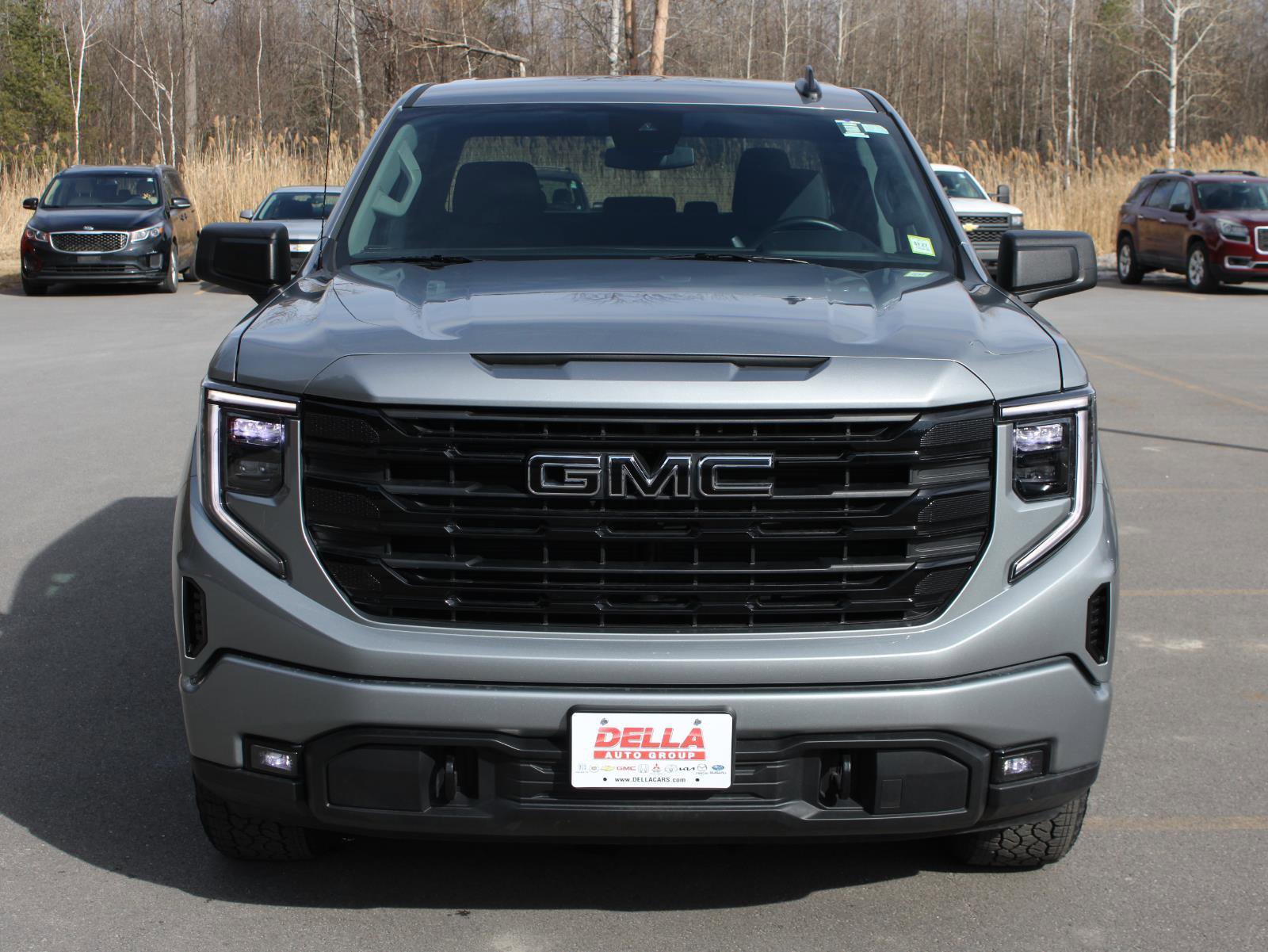 Used 2025 GMC Sierra 1500 Elevation w/ X31 Off-Road Package AWD/4WD image 2