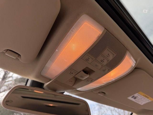 Used 2014 Mercedes-Benz GLK 350 4MATIC image 33