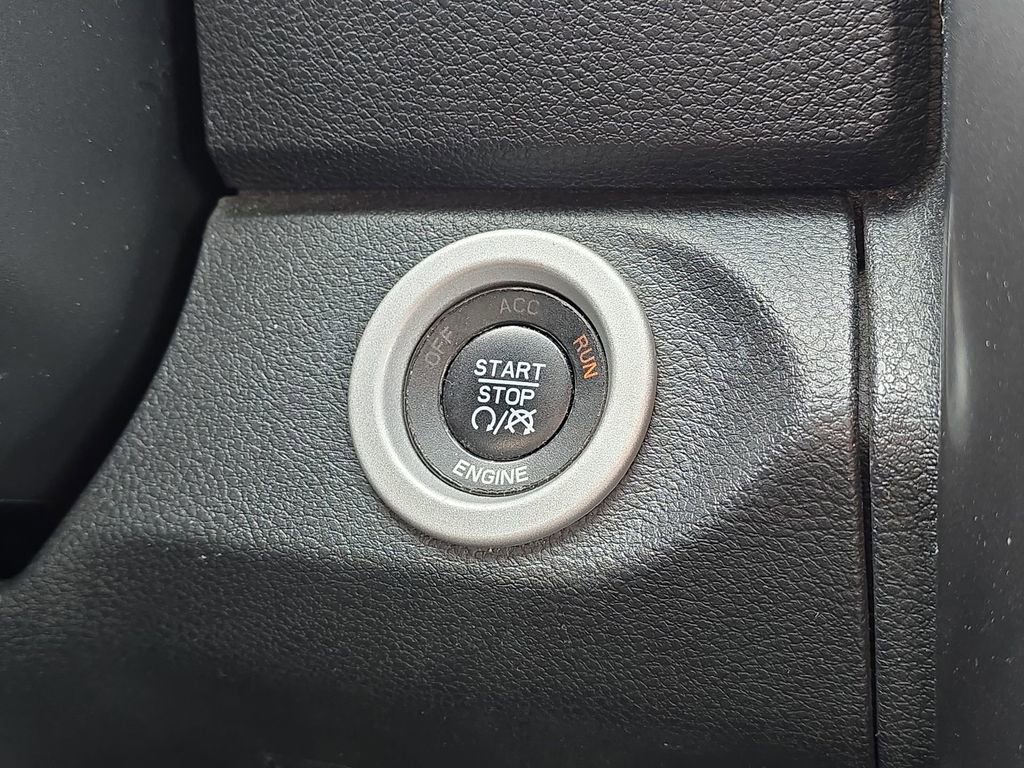 Used 2016 RAM 1500 Limited image 22