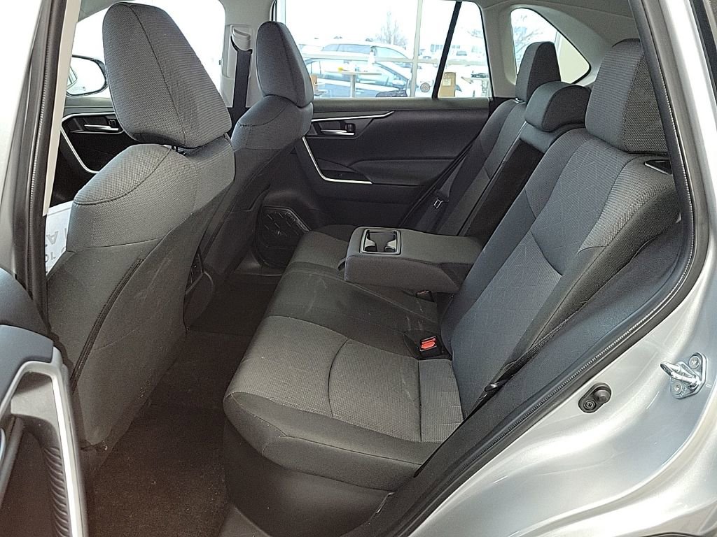 Used 2025 Toyota RAV4 XLE image 10