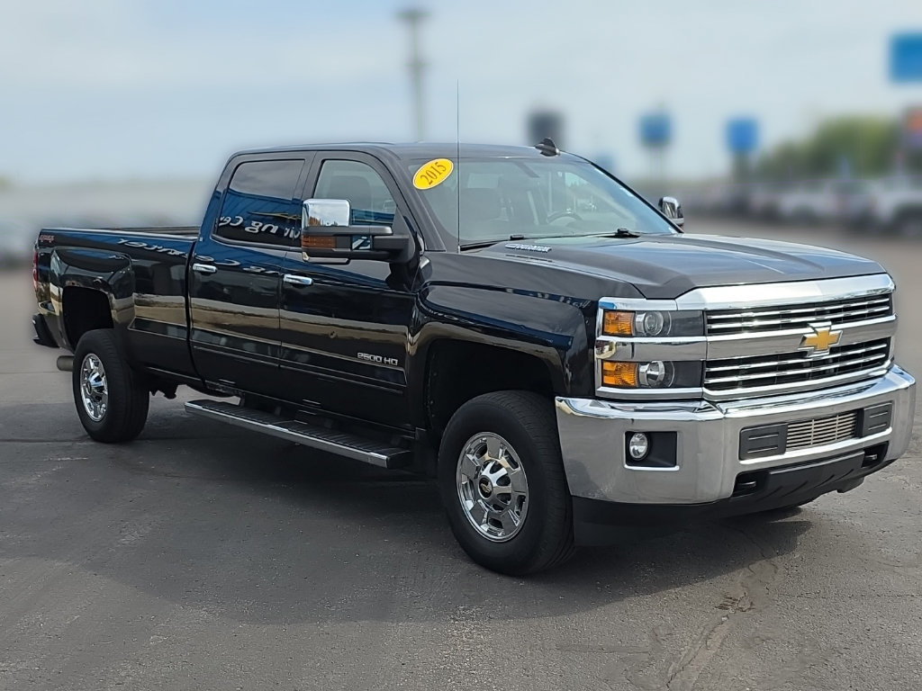 Used 2015 Chevrolet Silverado 2500 LT w/ LT Convenience Package AWD/4WD image 6