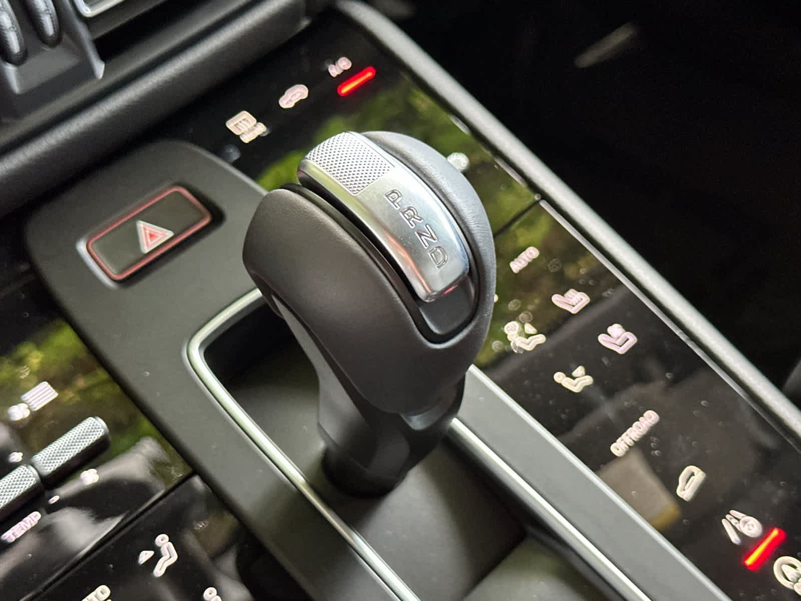 New 2026 Porsche Macan Turbo AWD/4WD image 24