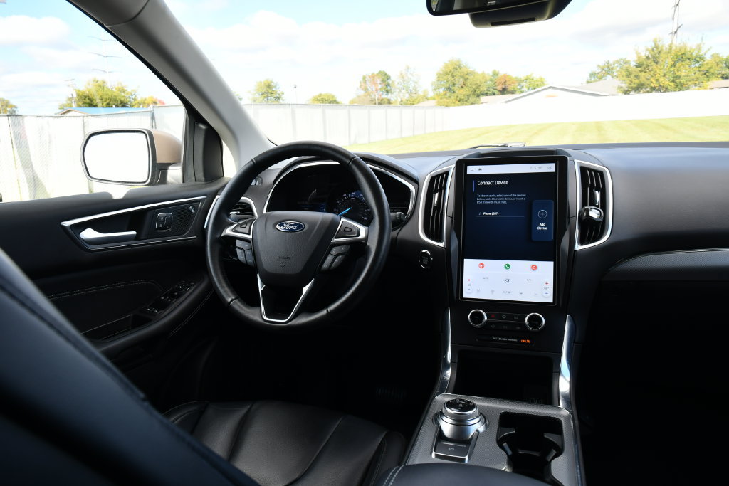 Used 2021 Ford Edge Titanium AWD/4WD image 22