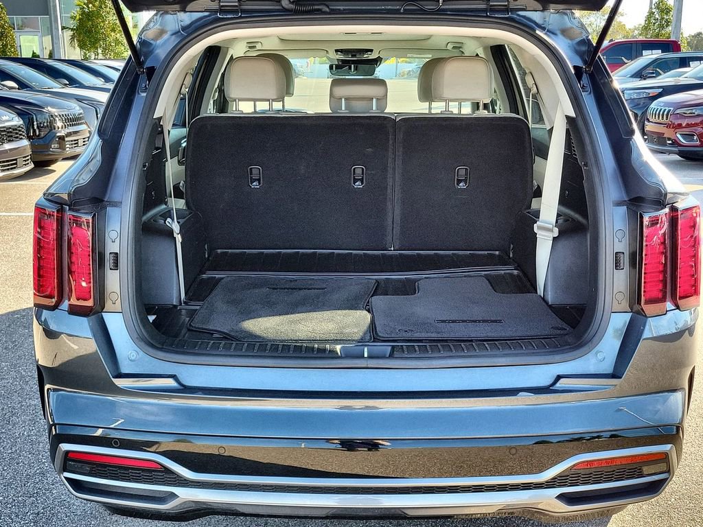 Used 2023 Kia Sorento S w/ Panoramic Sunroof Package image 13