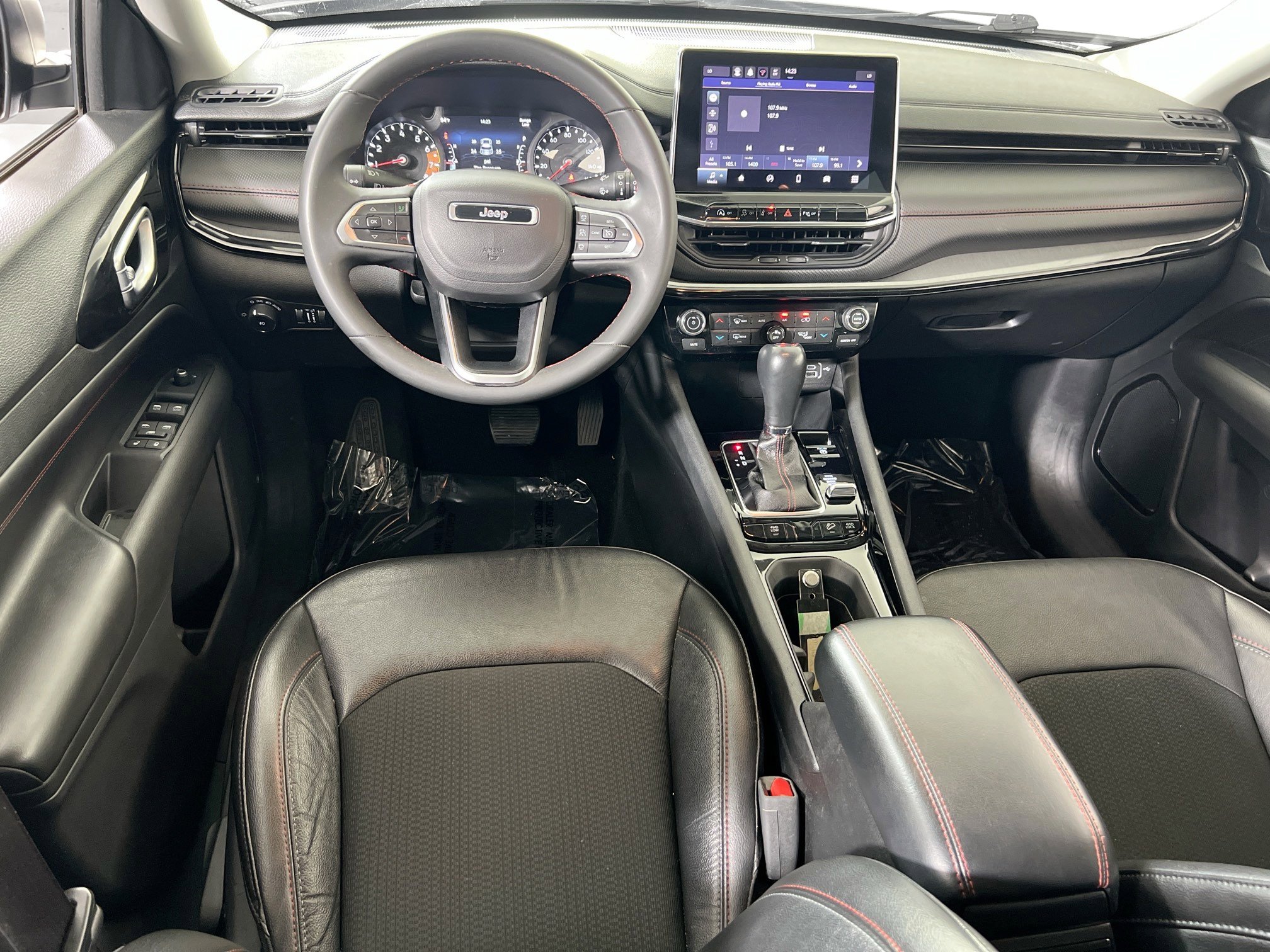 Used 2022 Jeep Compass Trailhawk image 20