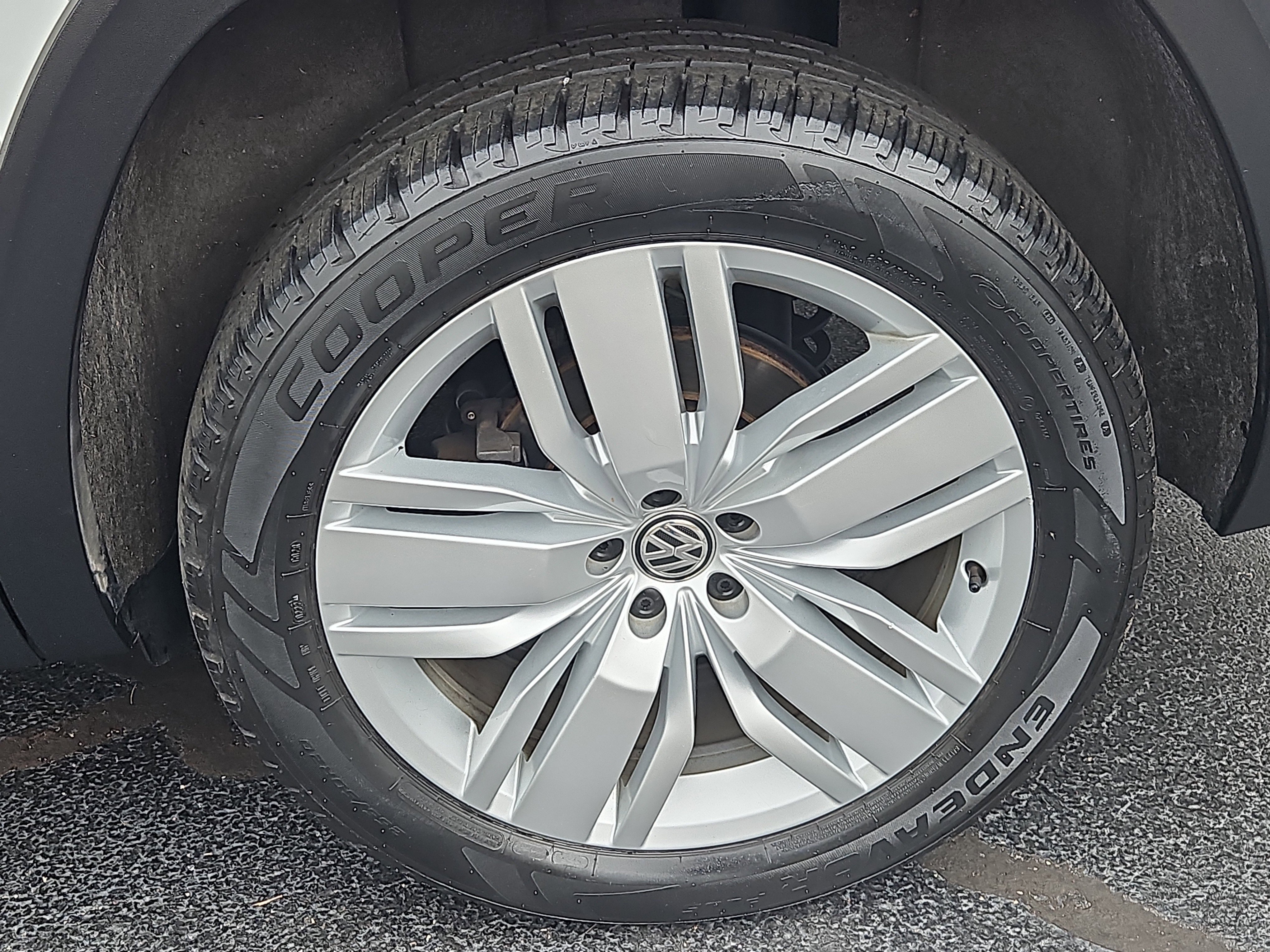 Used 2019 Volkswagen Atlas SE w/ Panoramic Sunroof Package image 29