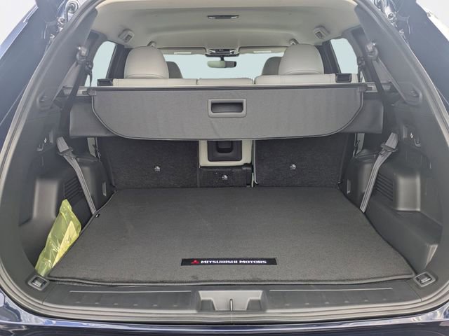 New 2026 Mitsubishi Outlander SE FWD image 13