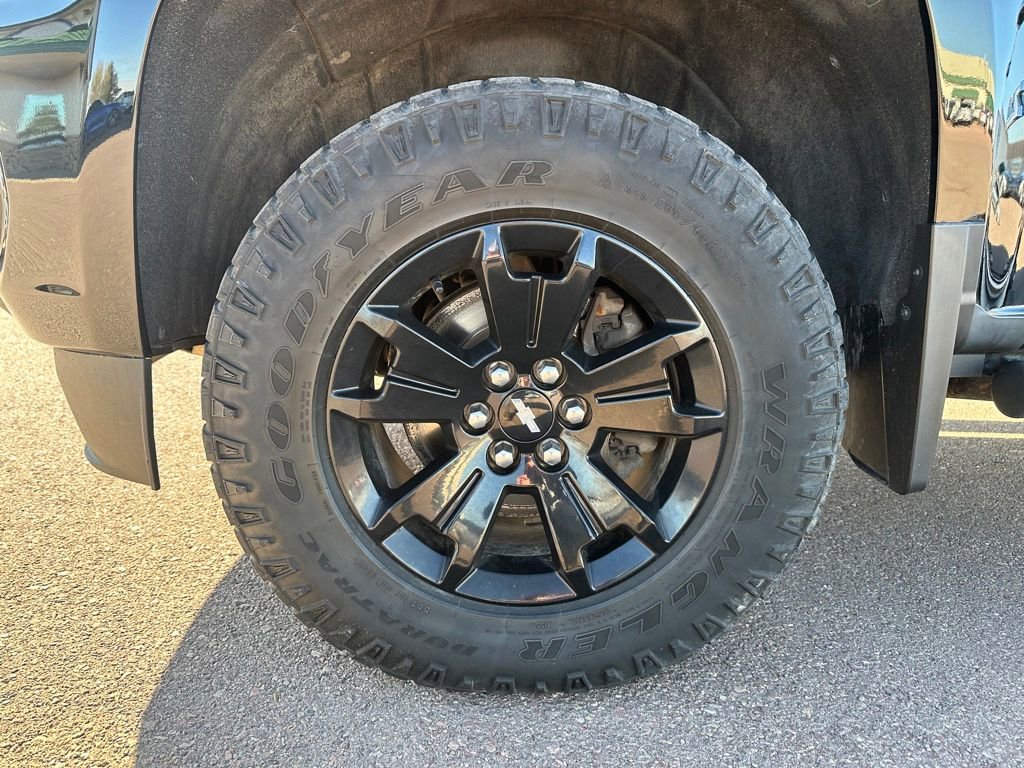 Used 2022 Chevrolet Colorado Z71 w/ Z71 Midnight Edition AWD/4WD image 39