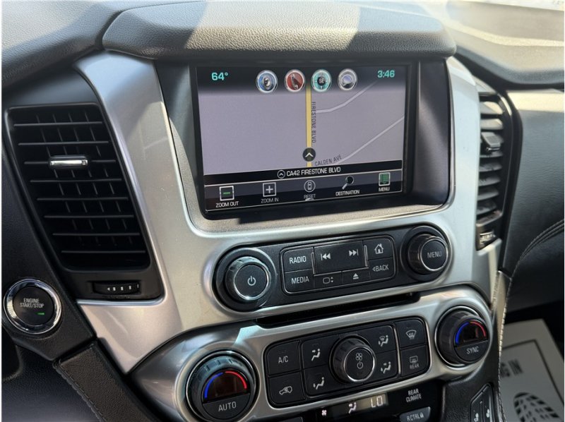 Used 2018 Chevrolet Suburban LT w/ Luxury Package RWD image 42