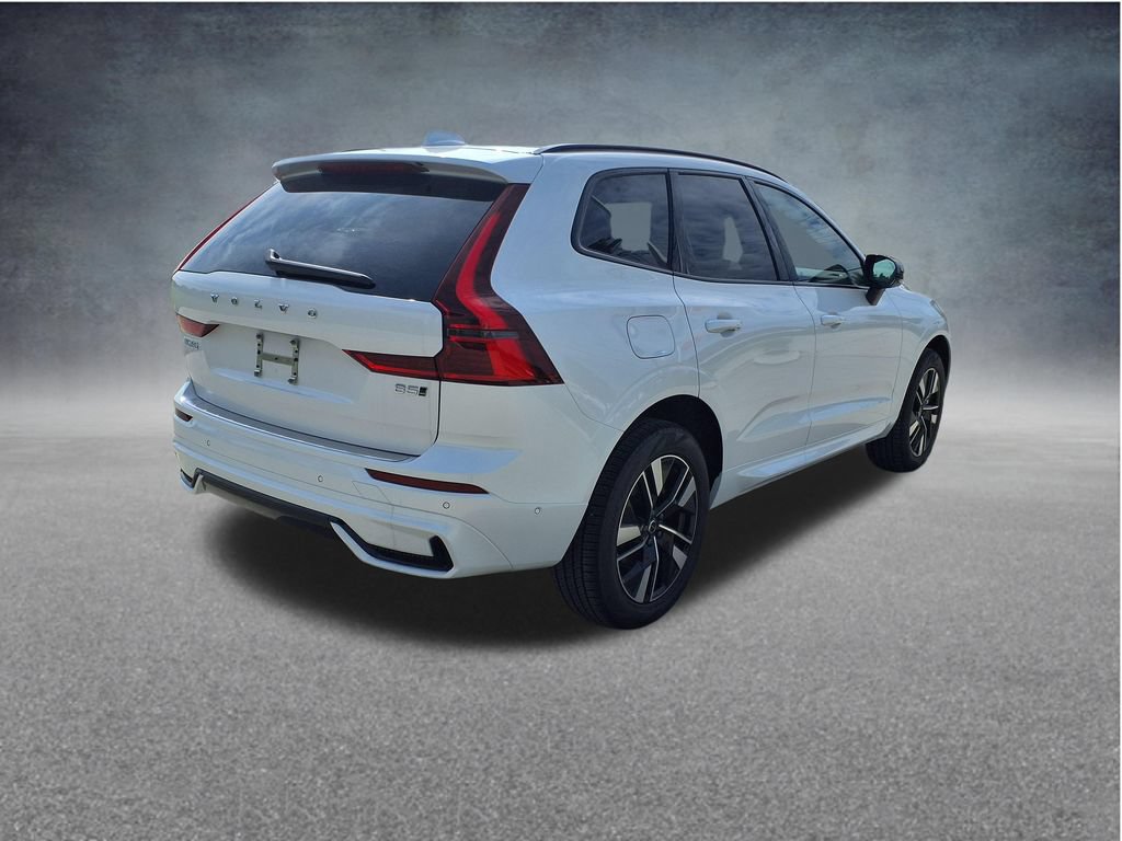 New 2026 Volvo XC60 B5 Plus w/ Protection Package Premier AWD/4WD image 7
