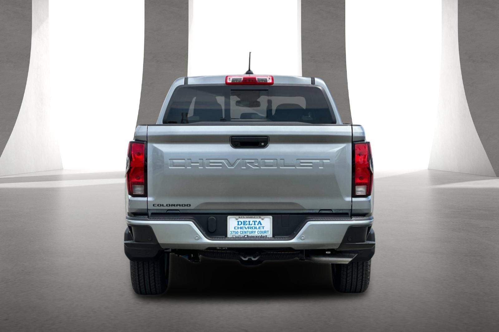 Used 2026 Chevrolet Colorado LT w/ LPO, Pro Essentials Package RWD image 5