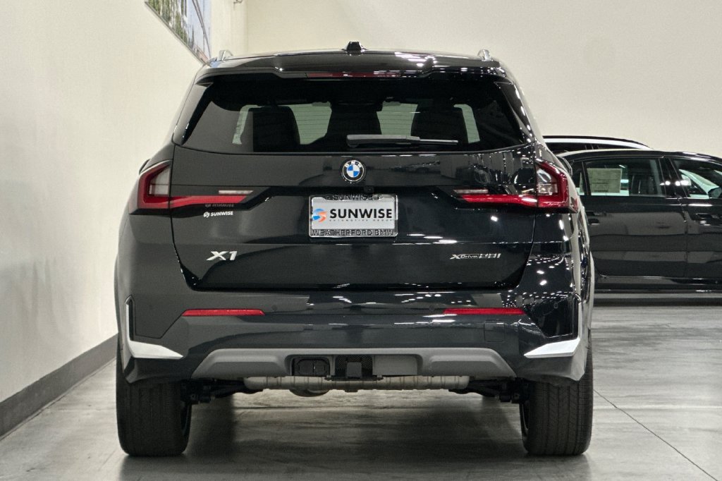 Used 2026 BMW X1 xDrive28i w/ Convenience Package AWD/4WD image 5