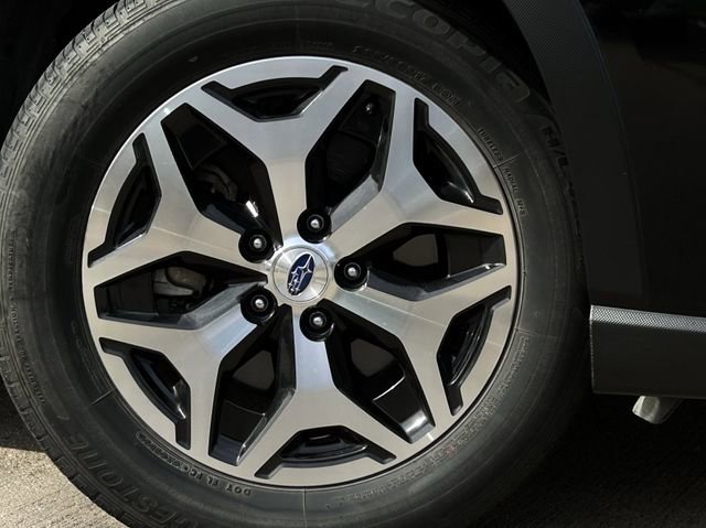 Used 2022 Subaru Forester Premium image 11