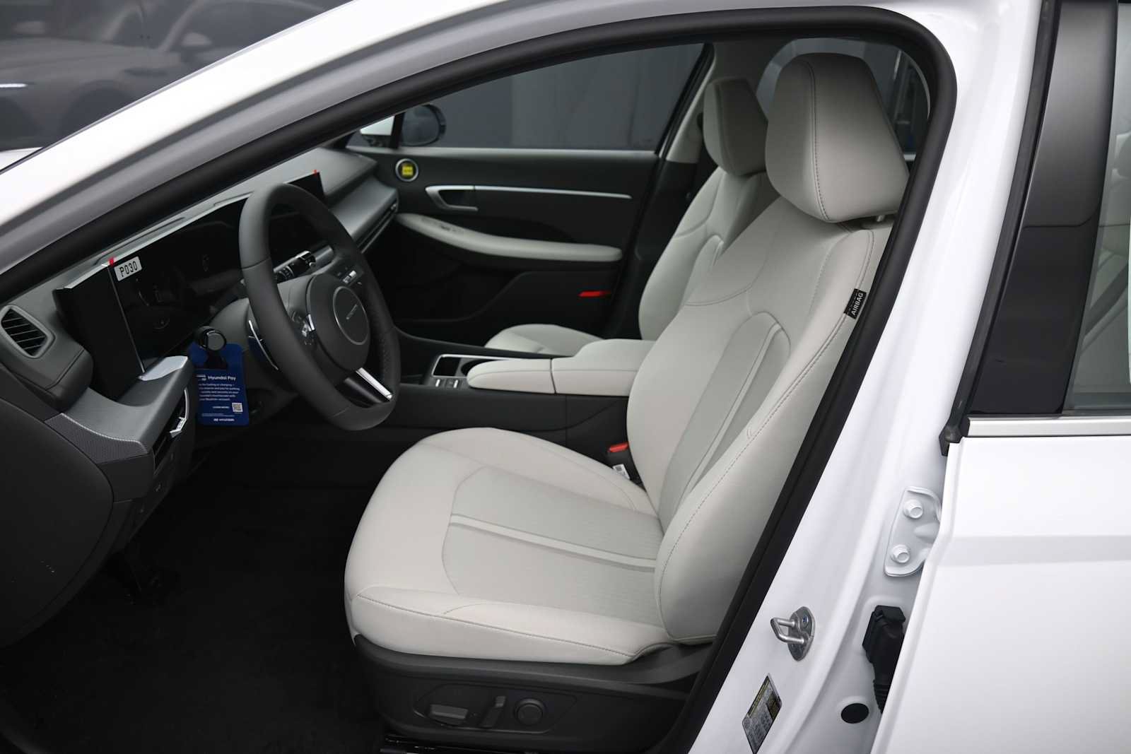 New 2026 Hyundai Sonata SEL AWD/4WD image 18