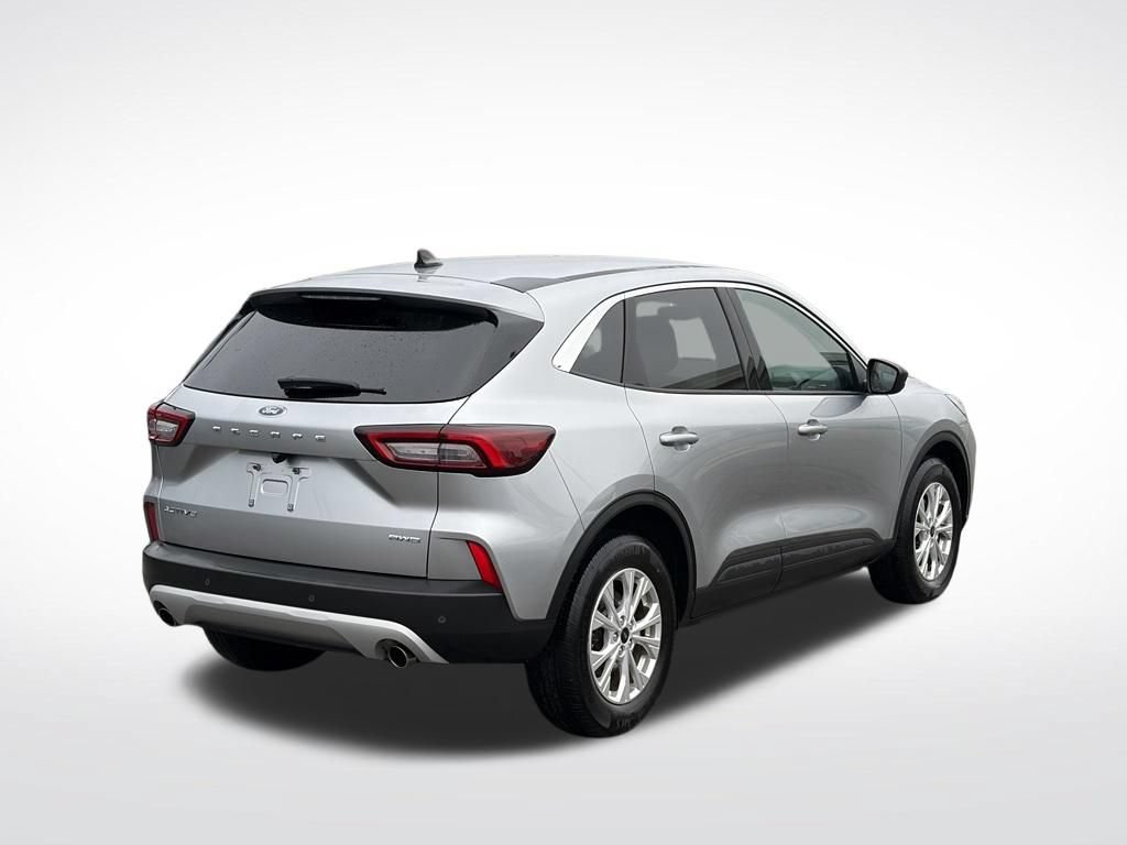 Used 2023 Ford Escape Active w/ Tech Pack #1 AWD/4WD image 6