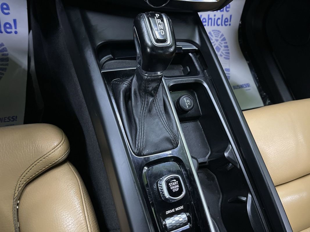 Used 2018 Volvo XC60 T6 Inscription w/ Vision Package image 25