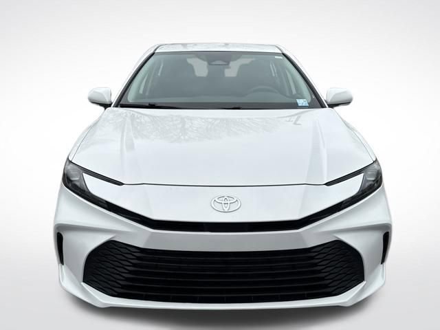 Used 2025 Toyota Camry LE FWD image 10