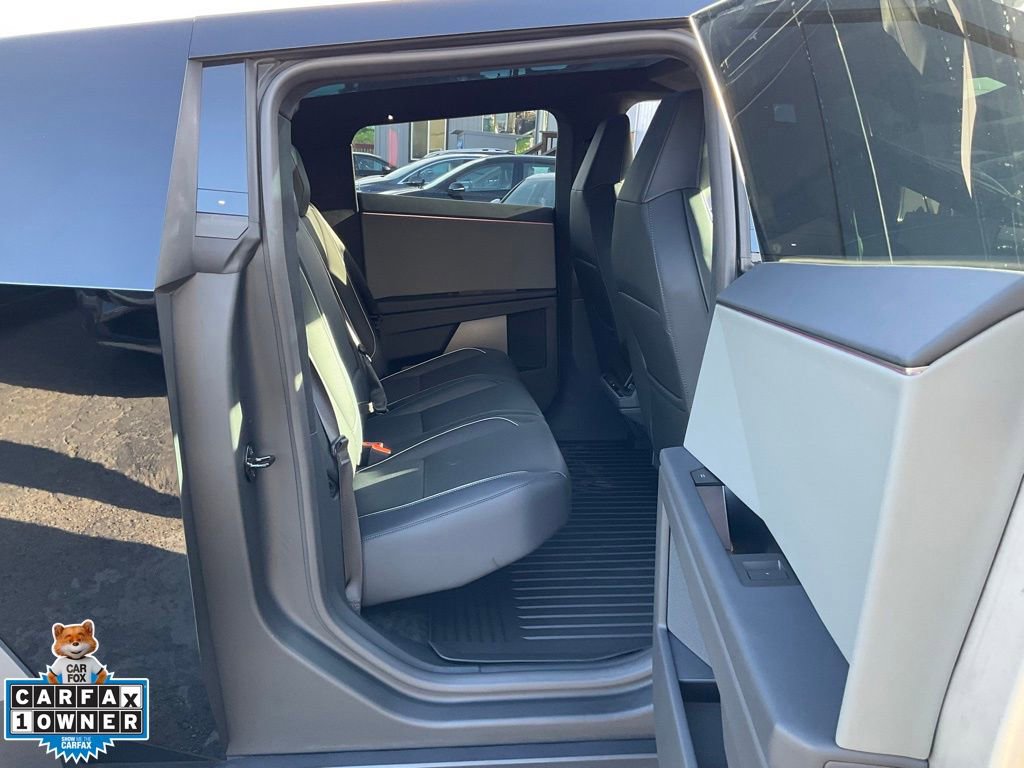 Used 2024 Tesla Cybertruck AWD Crew Cab image 51