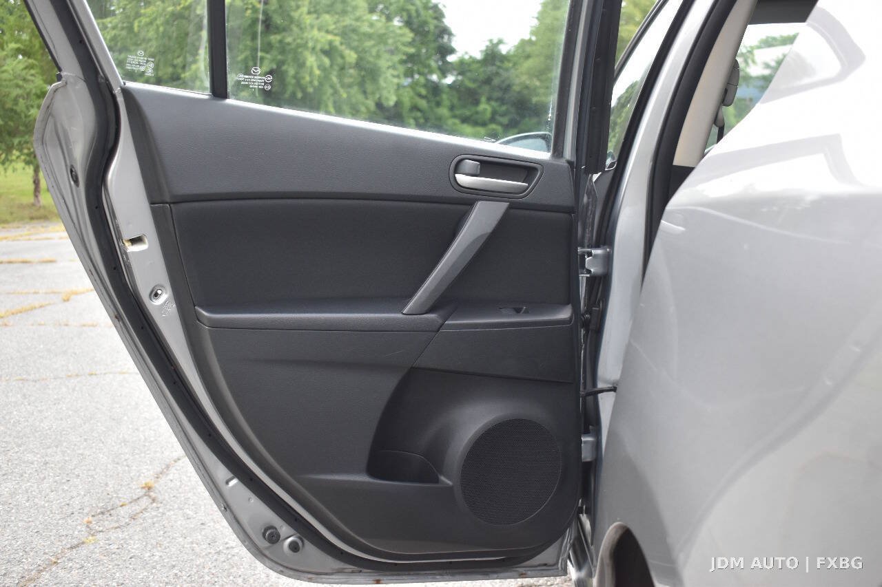 Used 2012 MAZDA MAZDA3 i Sport FWD image 10