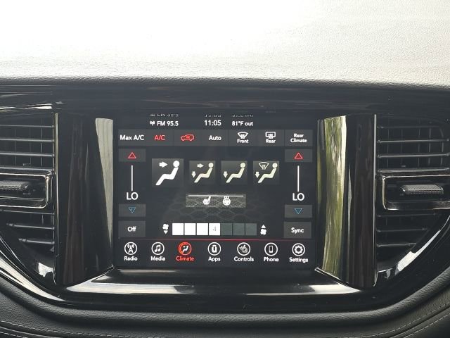 Used 2022 Dodge Durango GT image 33