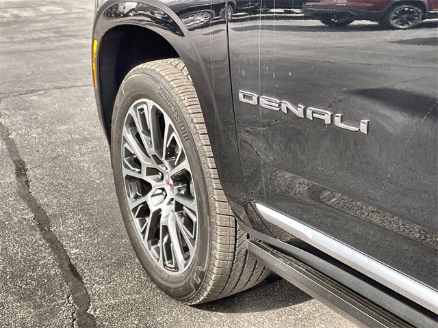 New 2026 GMC Yukon Denali w/ Sun & Power Step Package image 34
