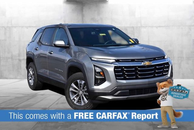 Used 2025 Chevrolet Equinox LT image 2