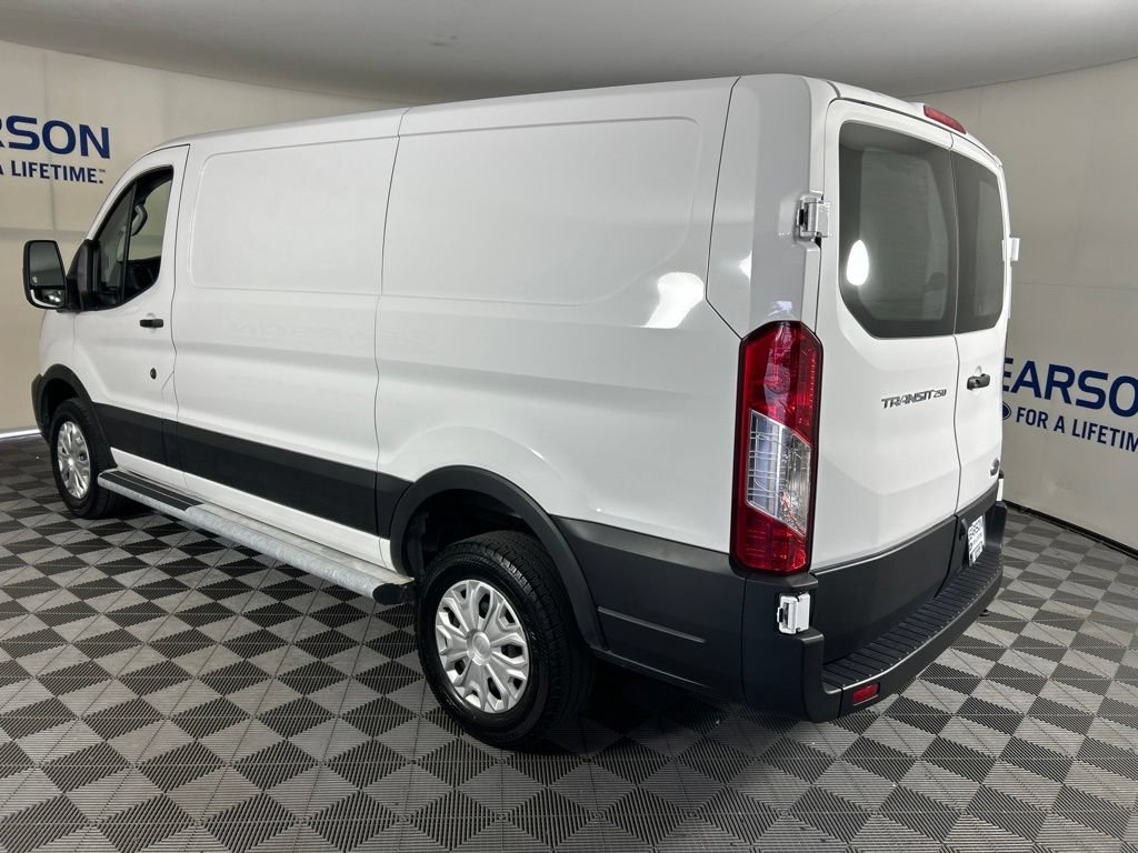 Used 2025 Ford Transit 250 Low Roof w/ Exterior Upgrade Package RWD image 8