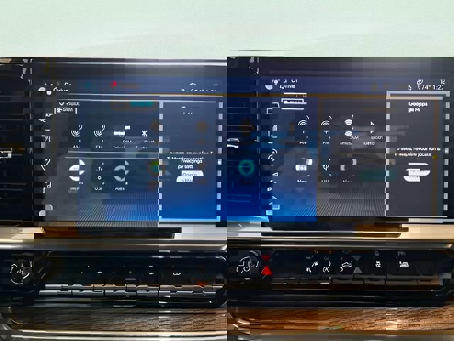 Used 2024 Chevrolet Silverado 1500 LT image 19