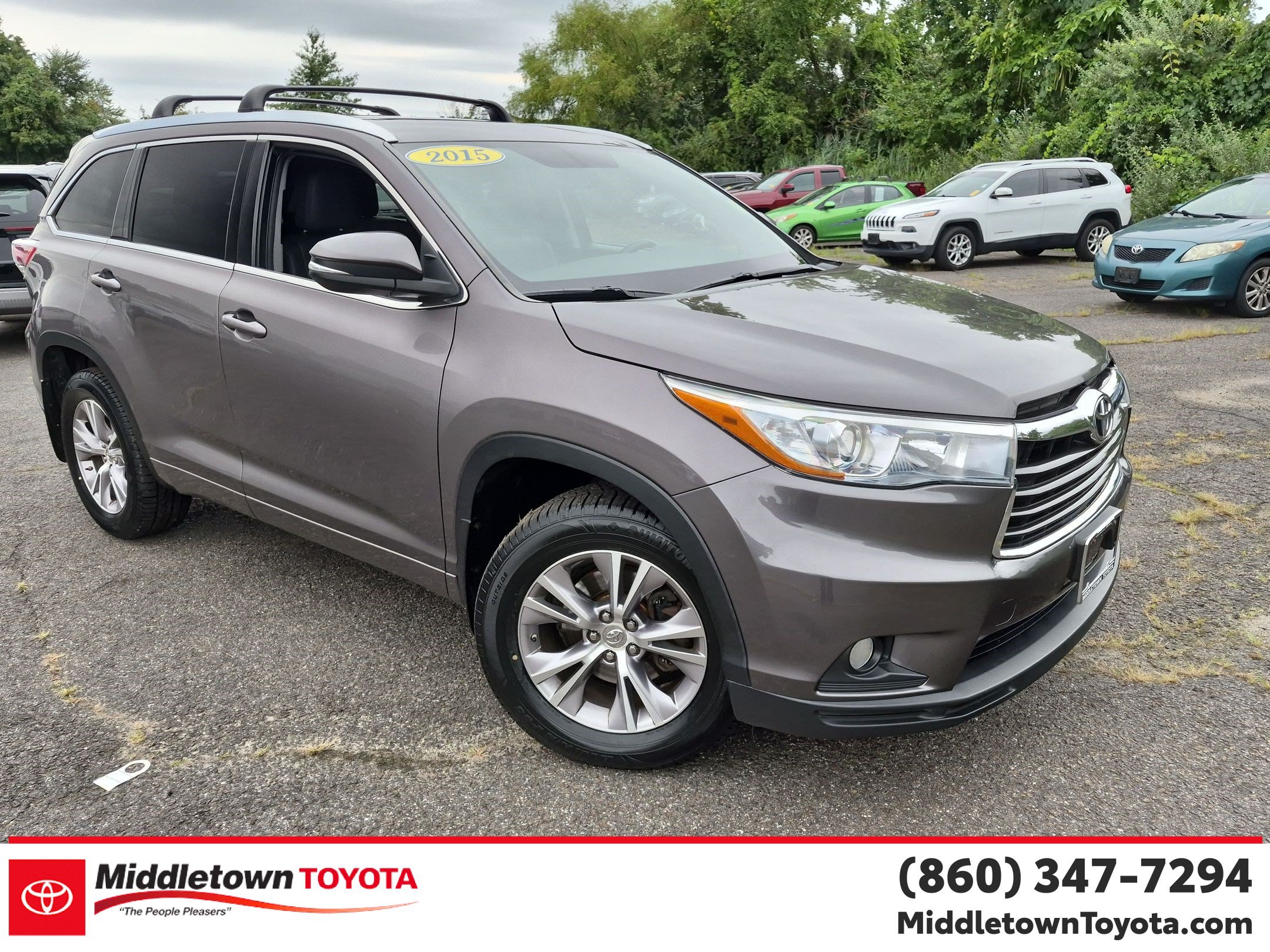Used 2015 Toyota Highlander XLE AWD/4WD image 1