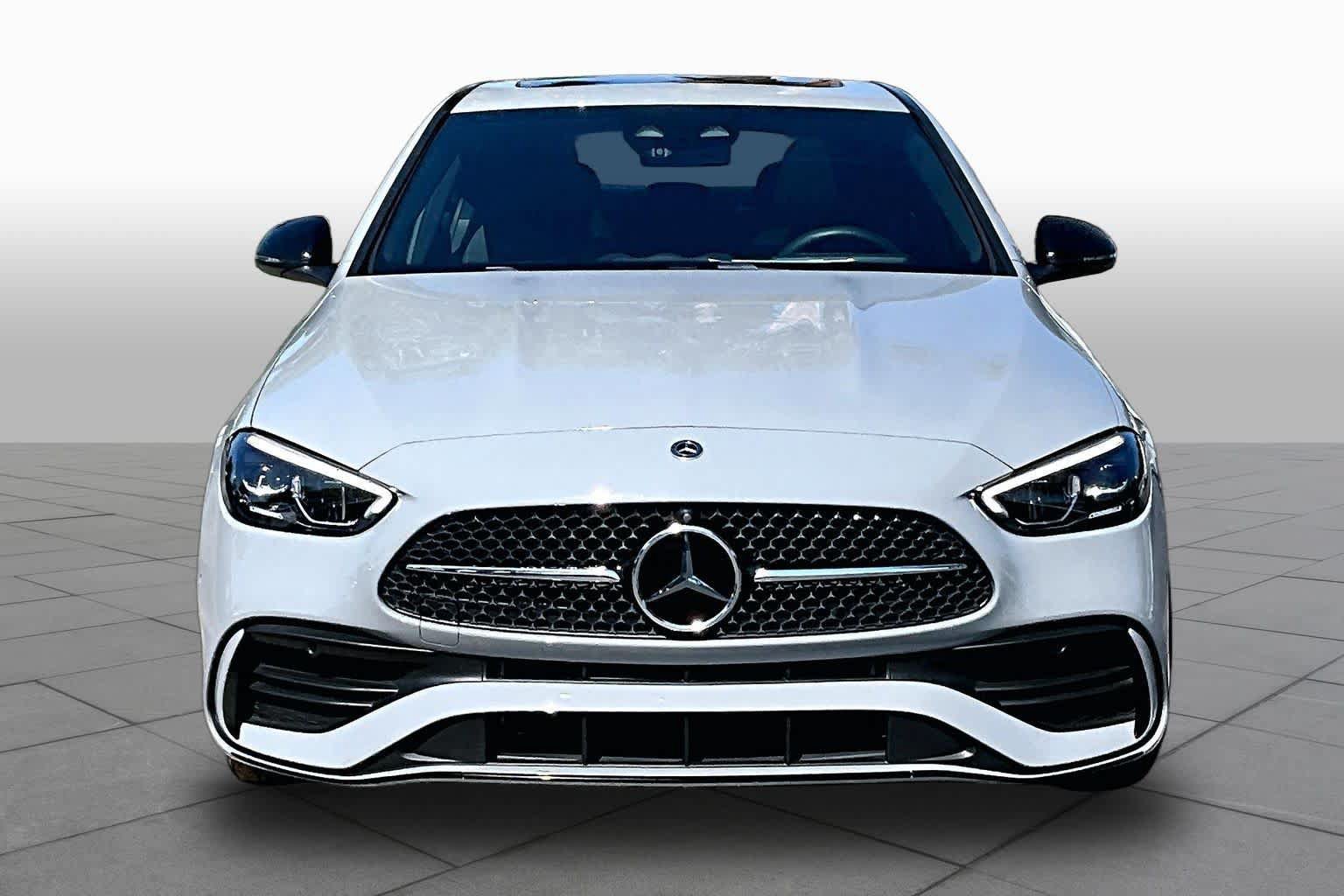 Used 2025 Mercedes-Benz C 300 4MATIC Sedan image 4