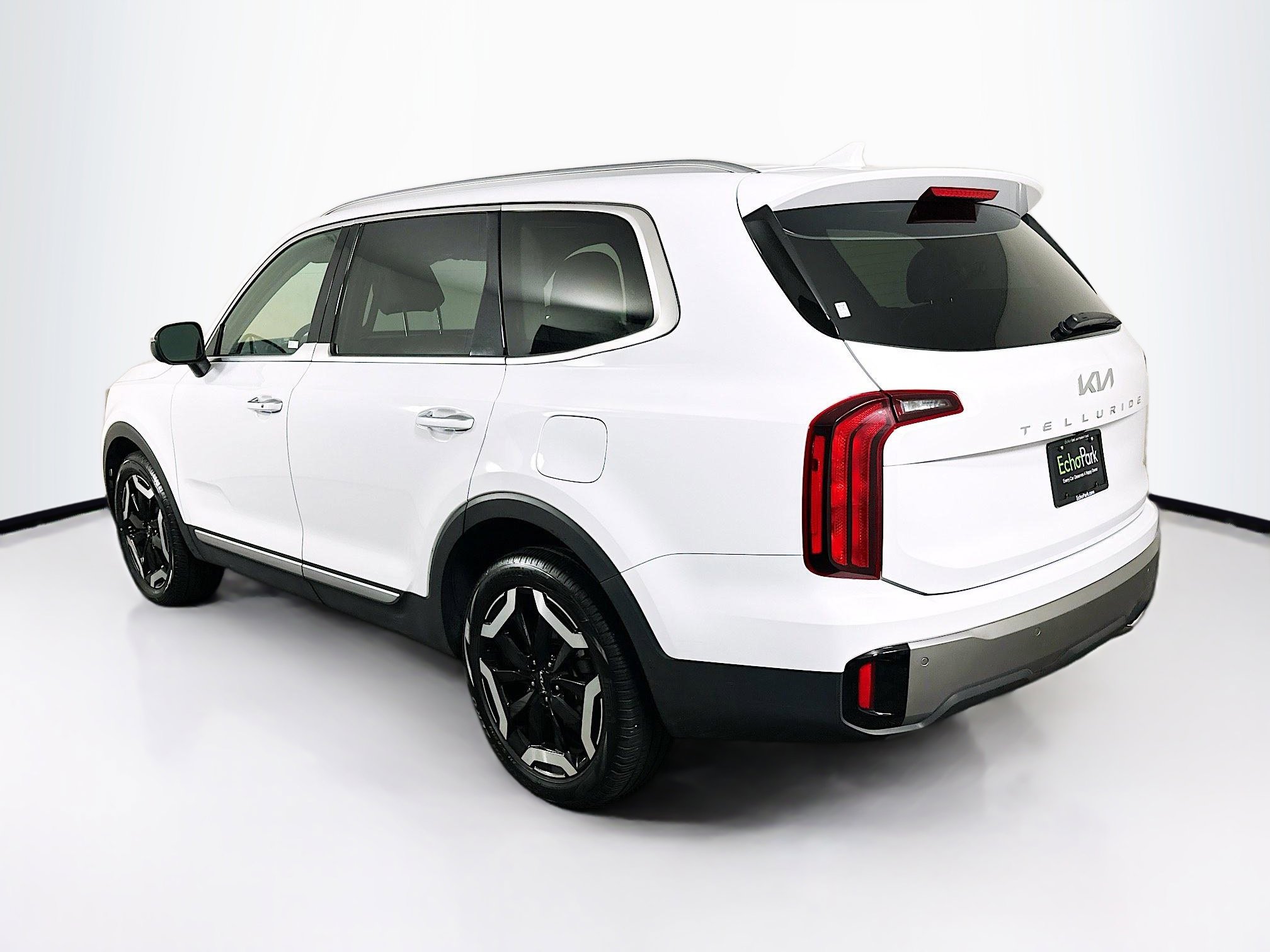 Used 2025 Kia Telluride S AWD/4WD image 5