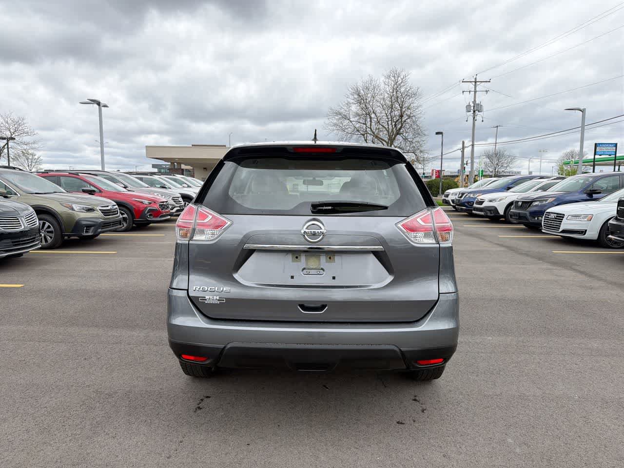 Used 2016 Nissan Rogue S FWD image 12