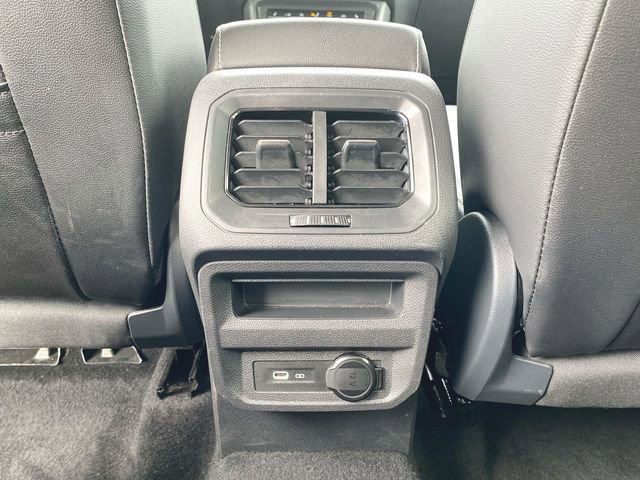 Used 2024 Volkswagen Tiguan SE image 20