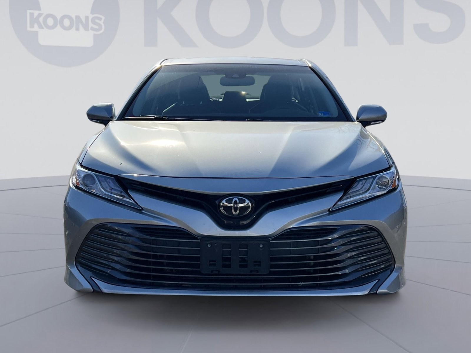Used 2018 Toyota Camry XLE image 8