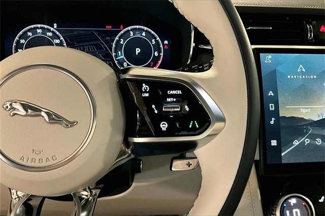 Certified 2025 Jaguar F-PACE R-Dynamic S image 21