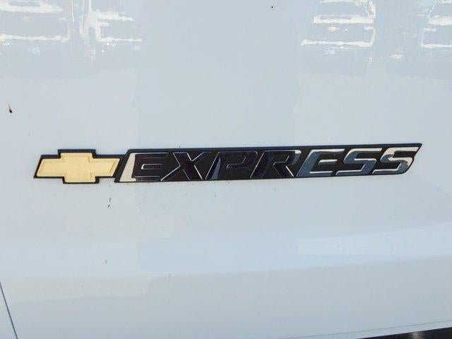 New 2026 Chevrolet Express 2500 Extended w/ Communications Package RWD image 28