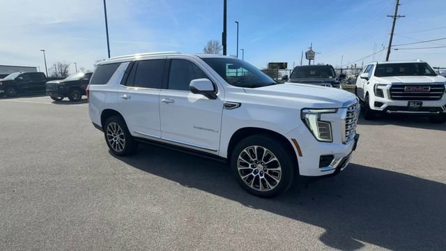 New 2026 GMC Yukon Denali w/ Sun & Power Step Package AWD/4WD image 2