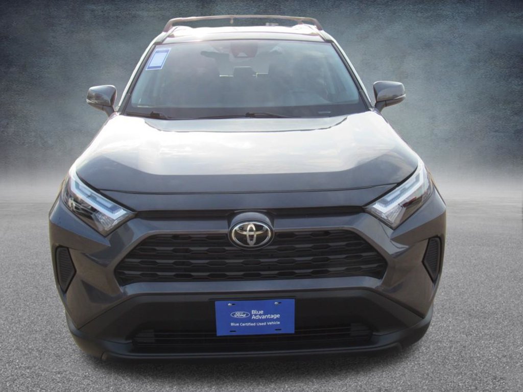 Used 2025 Toyota RAV4 XLE FWD image 9