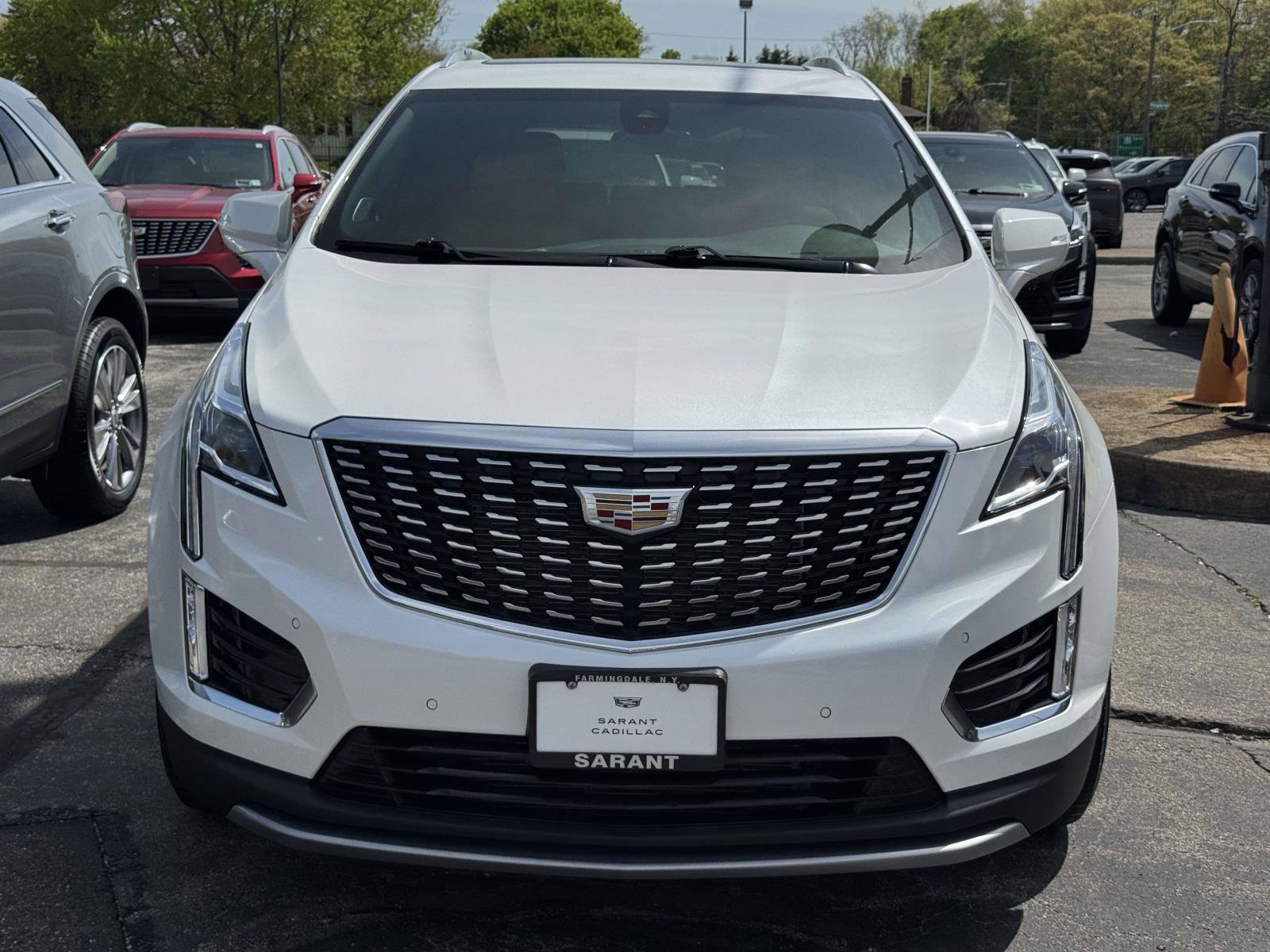 Certified 2023 Cadillac XT5 Premium Luxury AWD/4WD image 2
