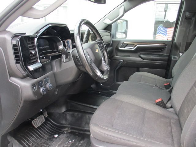 Used 2024 Chevrolet Silverado 2500 LT w/ Convenience Package AWD/4WD image 11