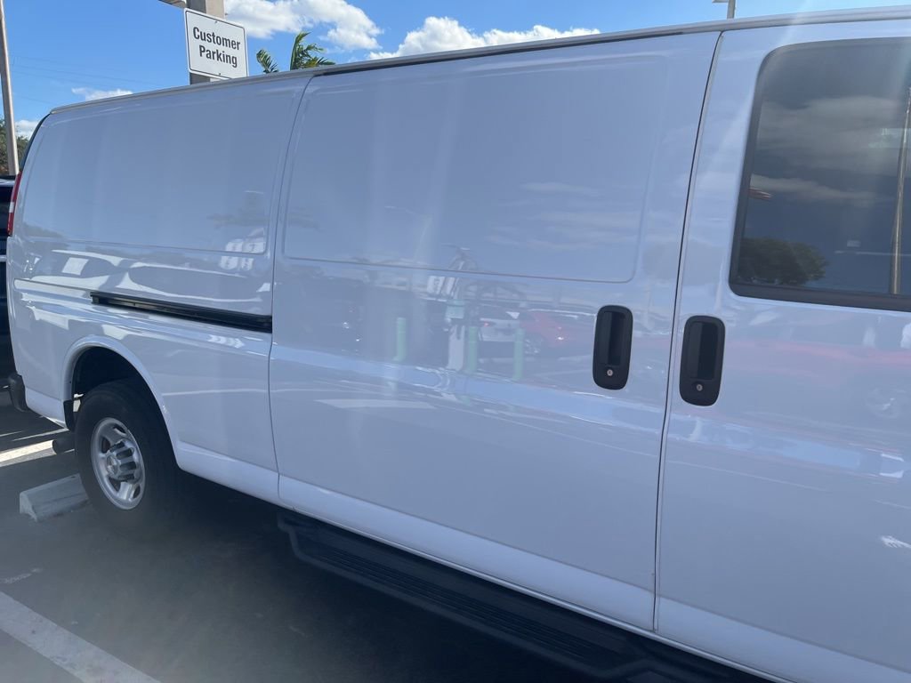 Used 2022 Chevrolet Express 2500 Work Van w/ Driver Convenience Package image 3