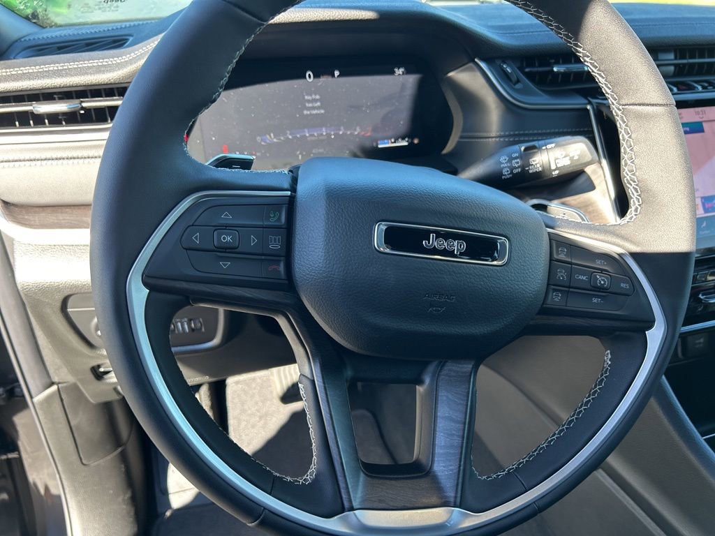 New 2025 Jeep Grand Cherokee Limited image 15