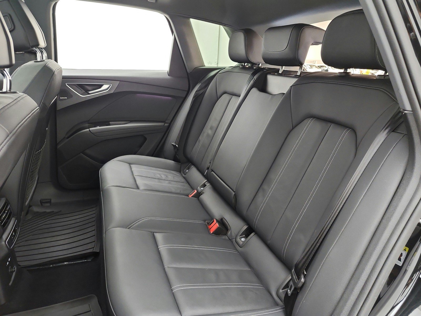 Used 2023 Audi Q4 e-tron Premium Plus w/ Premium Plus RWD image 15