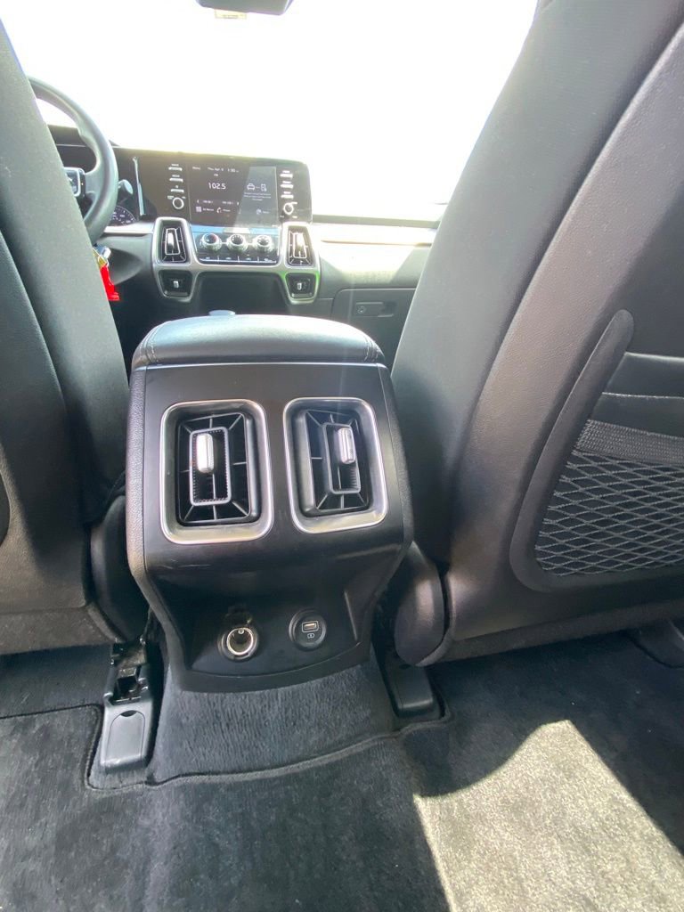 Used 2021 Kia Sorento LX image 23