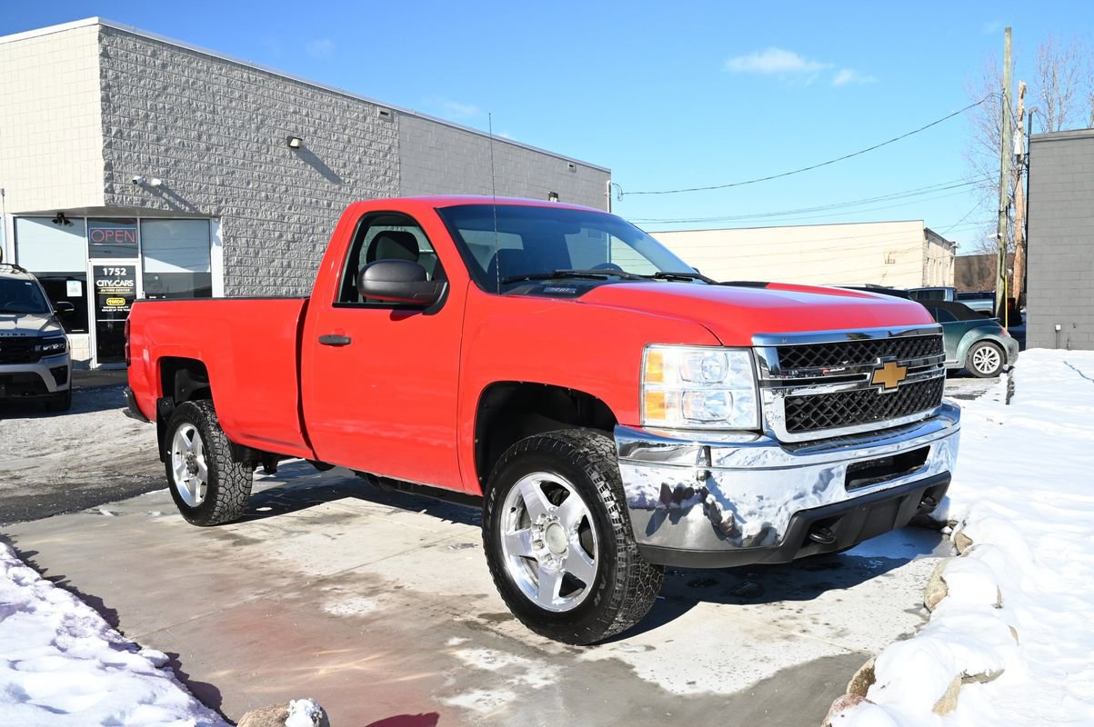 Used 2014 Chevrolet Silverado 2500 W/T w/ Snow Plow Prep Package image 3