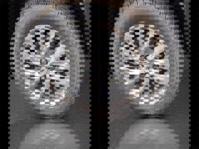 New 2026 Buick Enclave Preferred w/ LPO, Floor Liner Package image 31