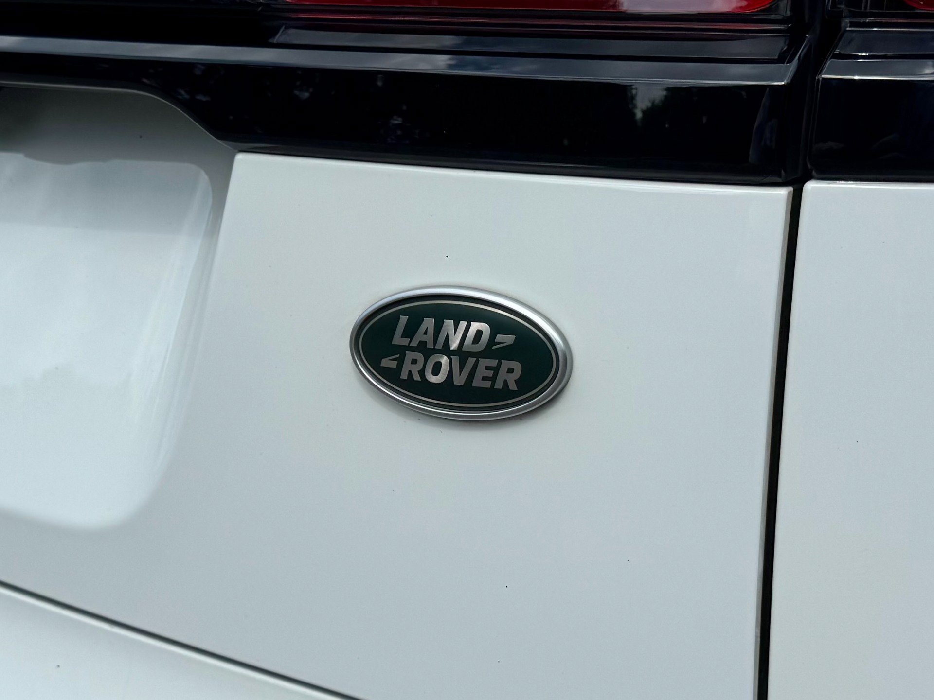 Used 2023 Land Rover Range Rover Velar R-Dynamic S image 84